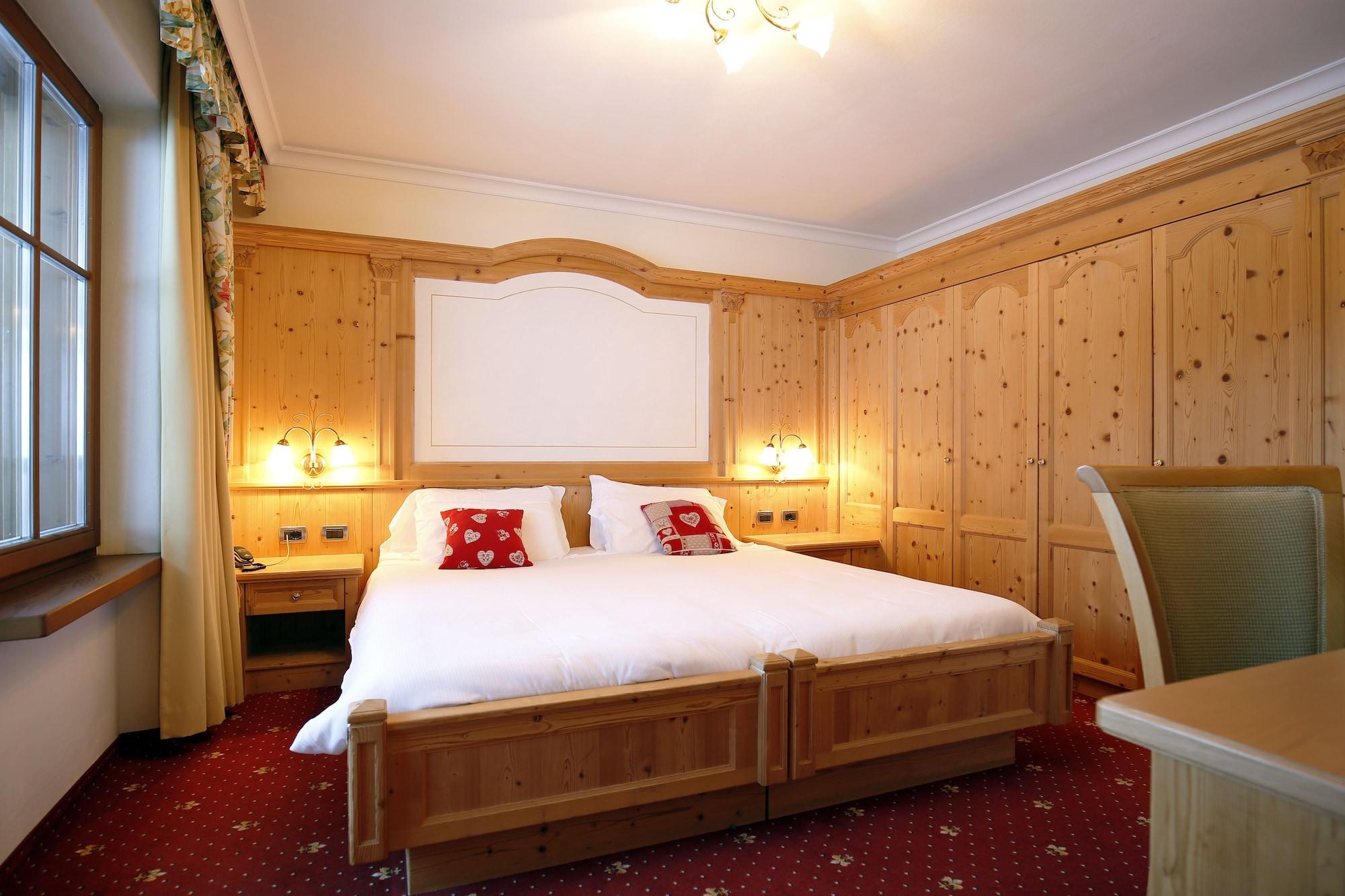 Th Corvara - Greif Hotel Dış mekan fotoğraf