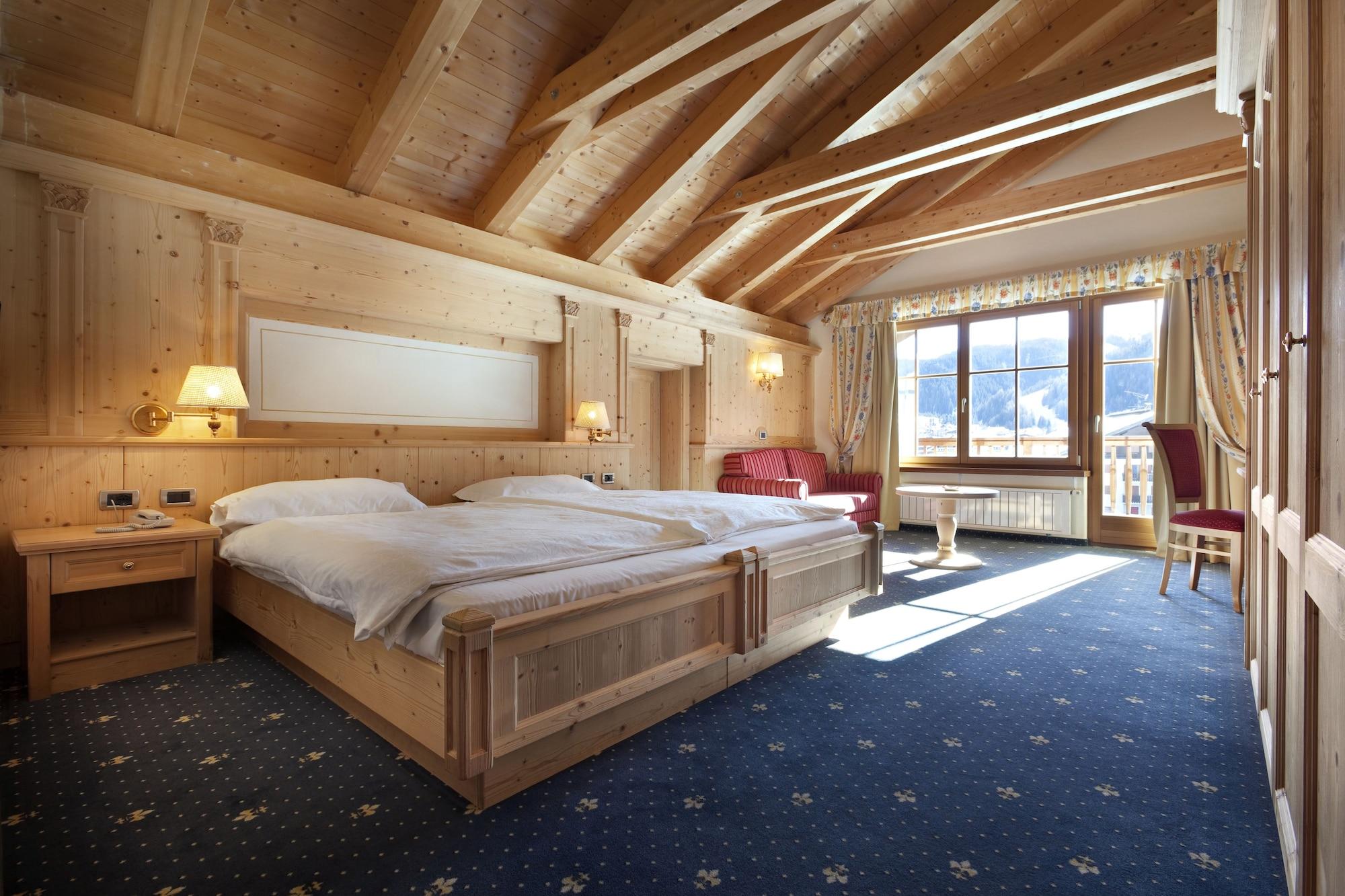 Th Corvara - Greif Hotel Dış mekan fotoğraf