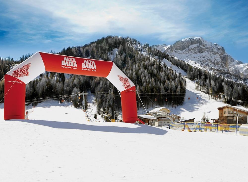 Th Corvara - Greif Hotel Dış mekan fotoğraf